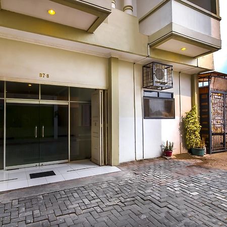 Carolina Transit Hotel Medan Exterior foto