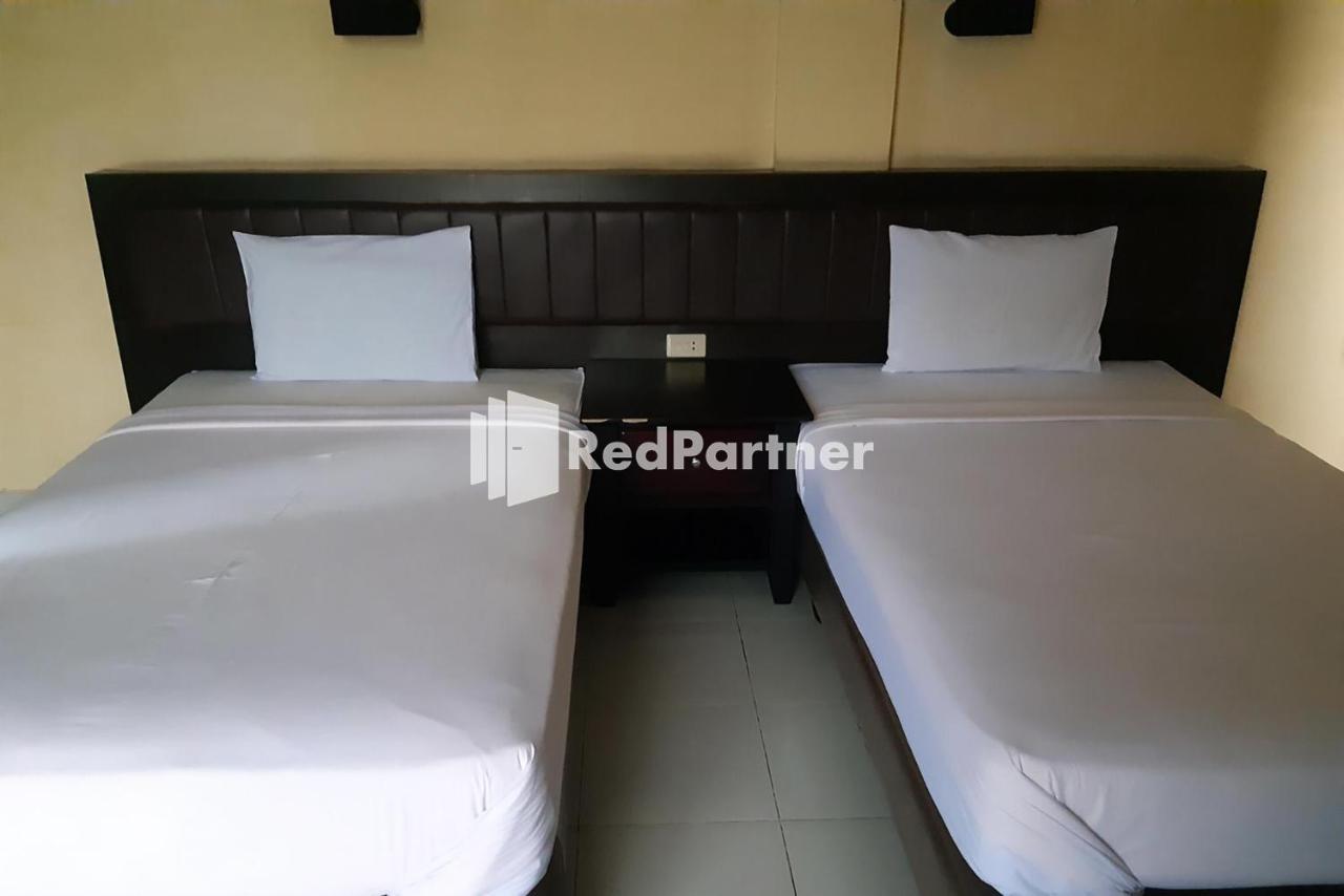 Carolina Transit Hotel Medan Exterior foto