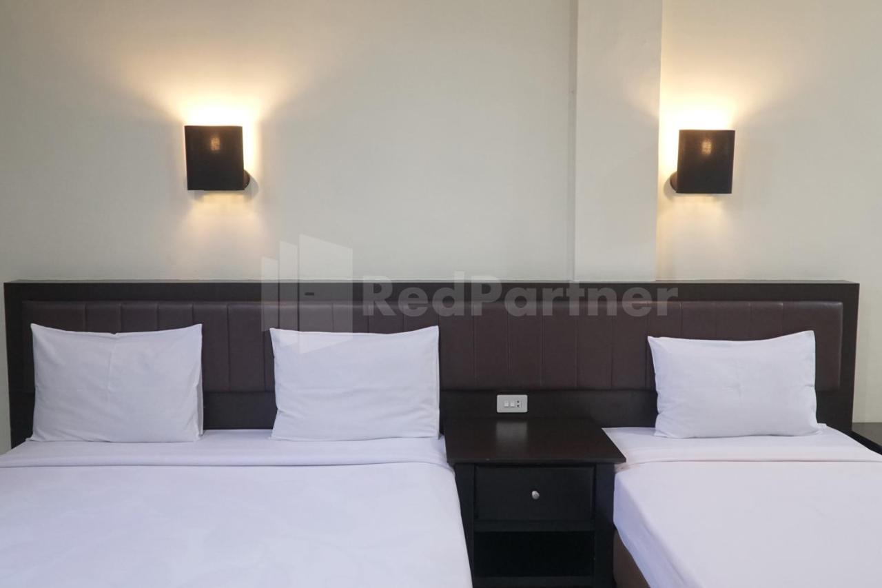Carolina Transit Hotel Medan Exterior foto