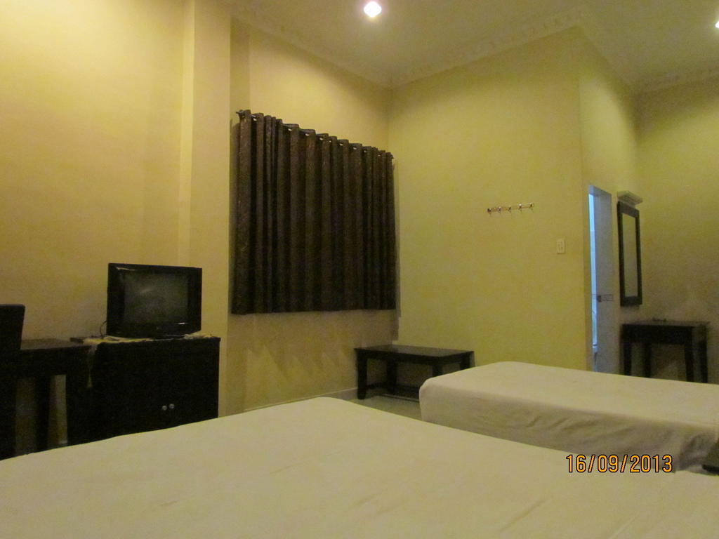 Carolina Transit Hotel Medan Quarto foto