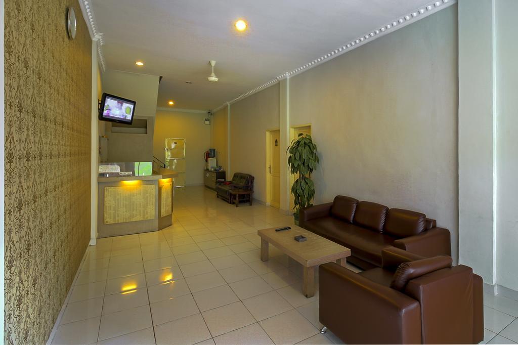 Carolina Transit Hotel Medan Exterior foto